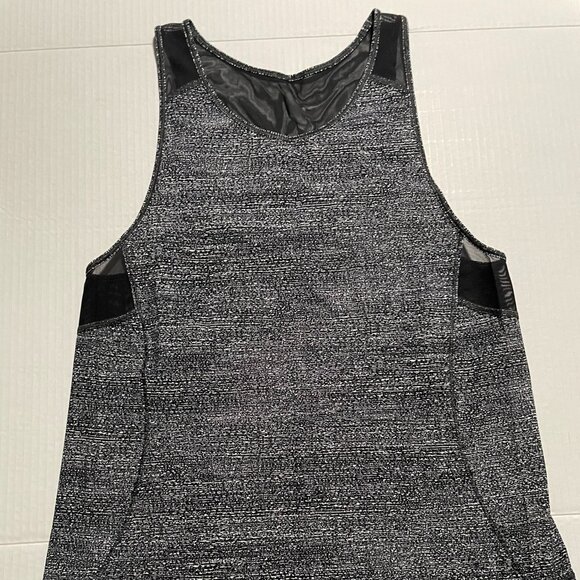 lululemon black mesh tank - Picture 1 of 3
